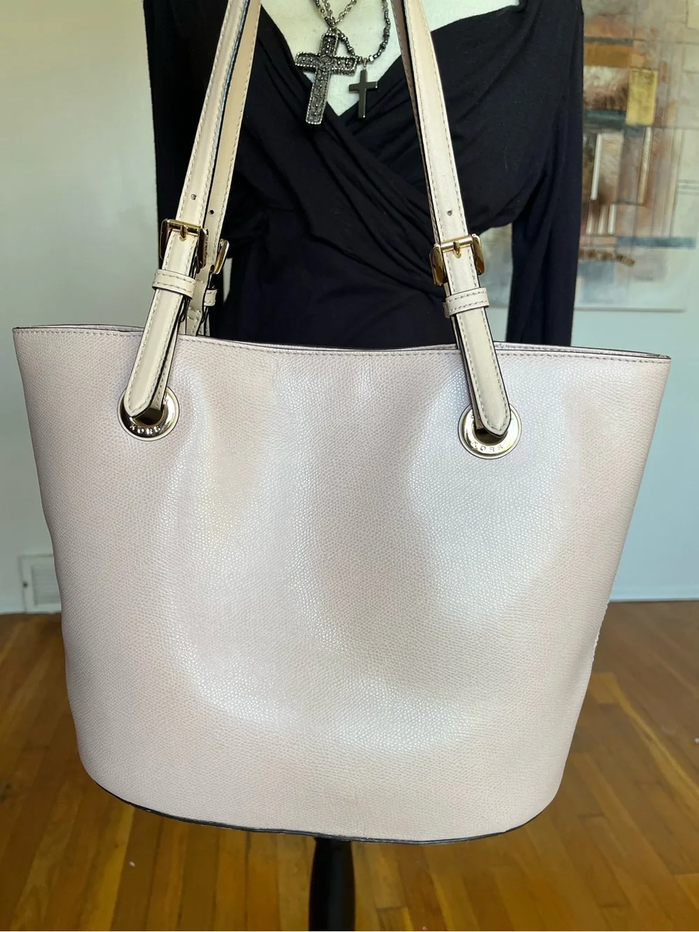 Michael Kors pink leather tote - Picture 5 of 16